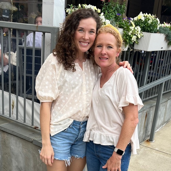 Meet your Posher, Shelby - Picture 1 of 1